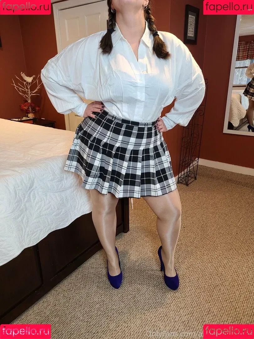 aimeenylonfree Onlyfans Photo Gallery 