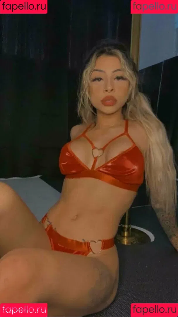 lanasmithofficial Onlyfans Photo Gallery 