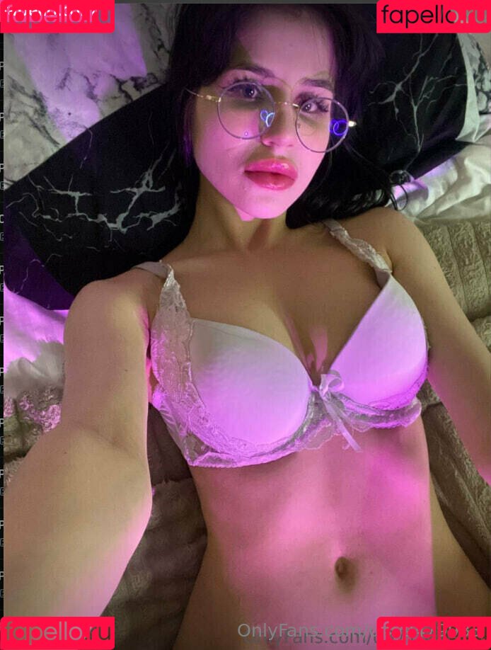 Mikasa Onlyfans Photo Gallery 