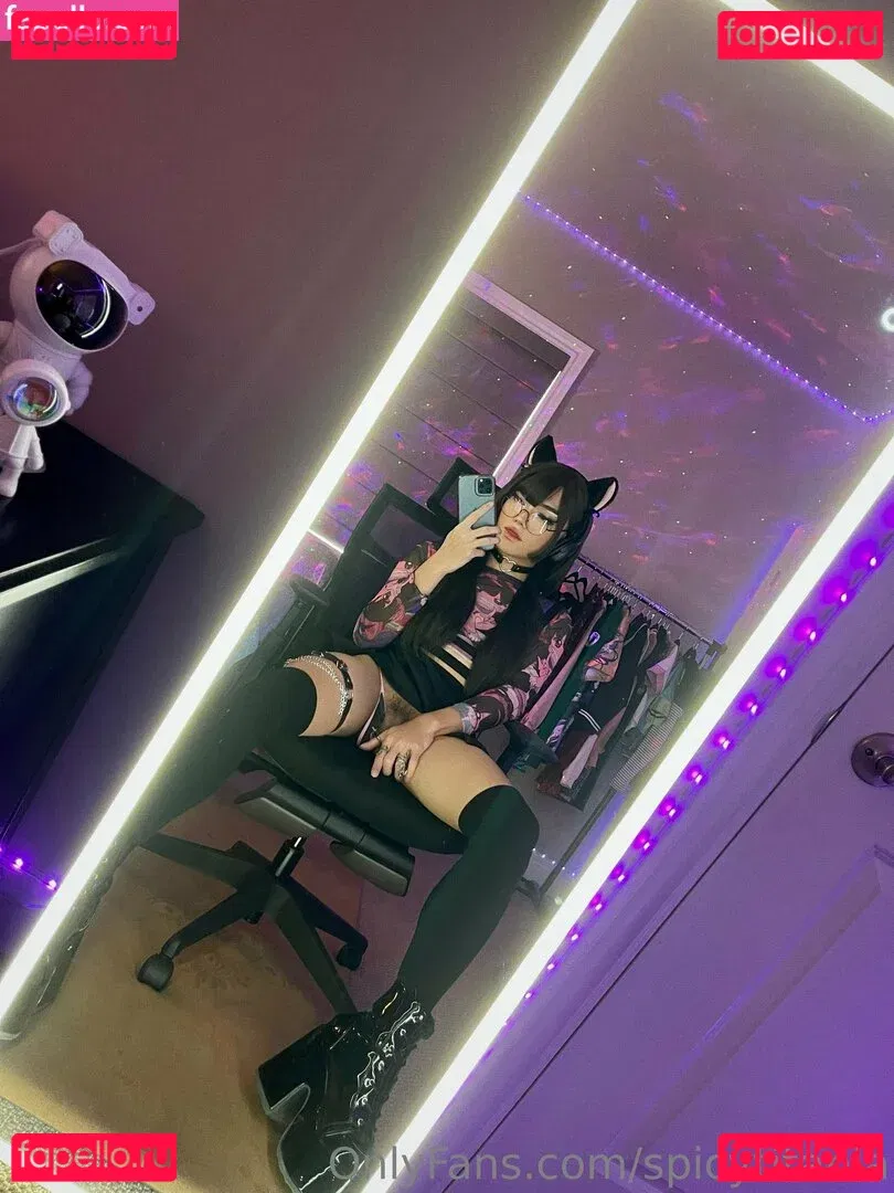 spicytitania Onlyfans Photo Gallery 