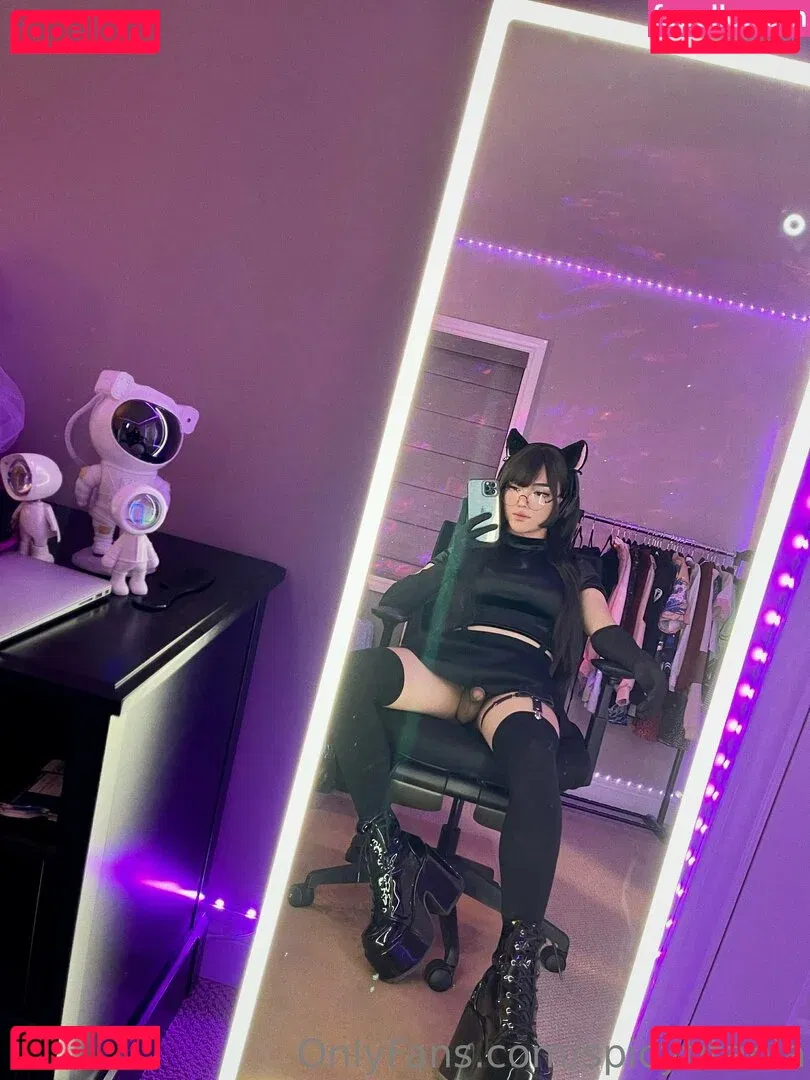 spicytitania Onlyfans Photo Gallery 