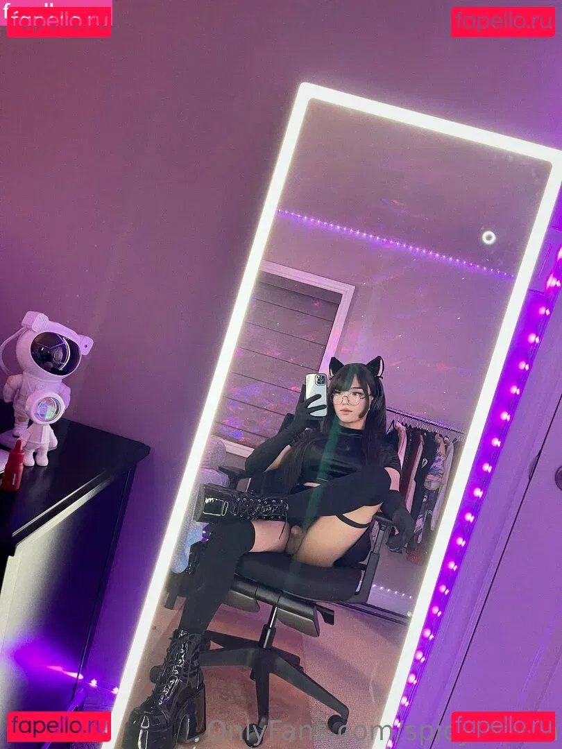 spicytitania Onlyfans Photo Gallery 