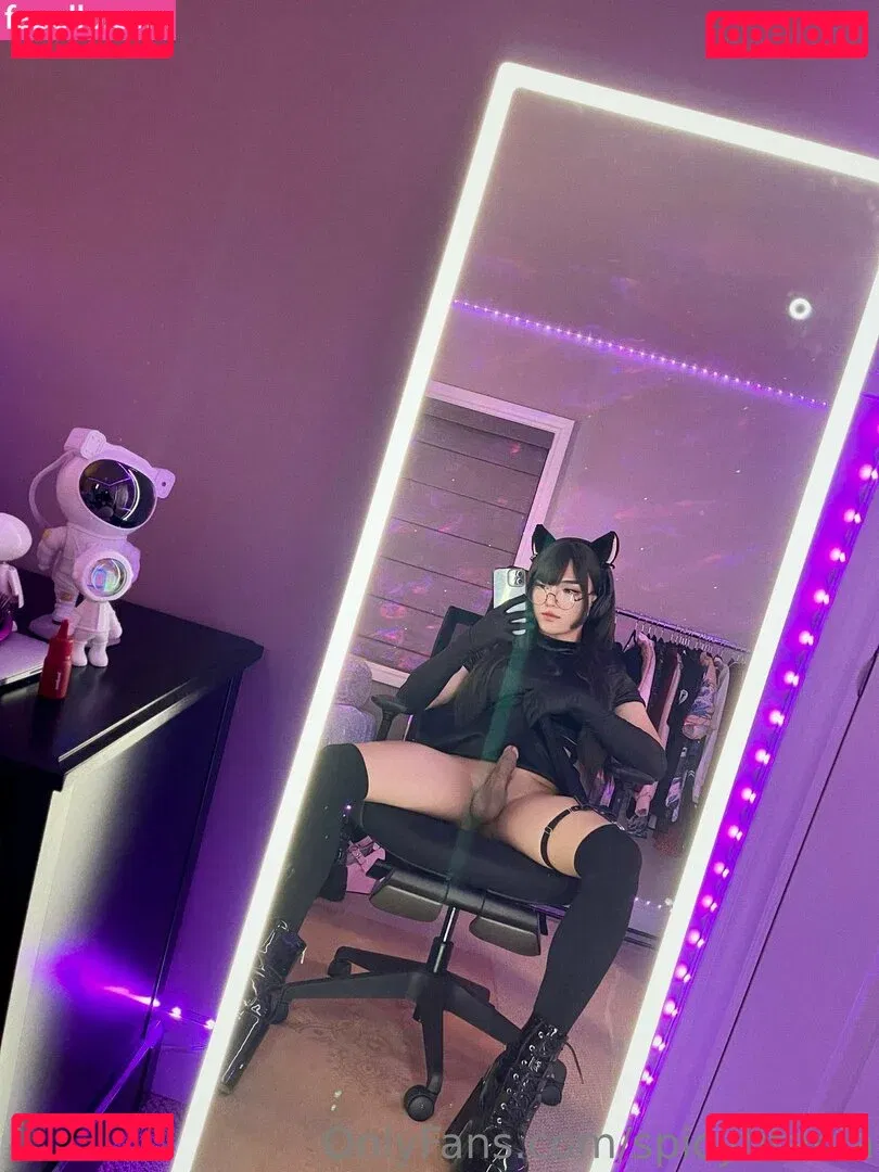 spicytitania Onlyfans Photo Gallery 