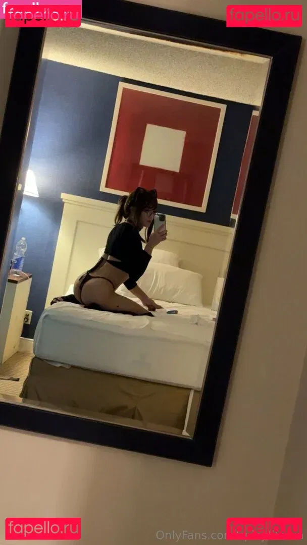 spicytitania Onlyfans Photo Gallery 