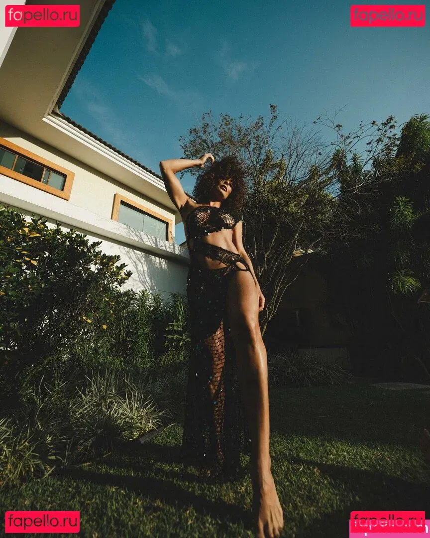 Juliana Paes Onlyfans Photo Gallery 