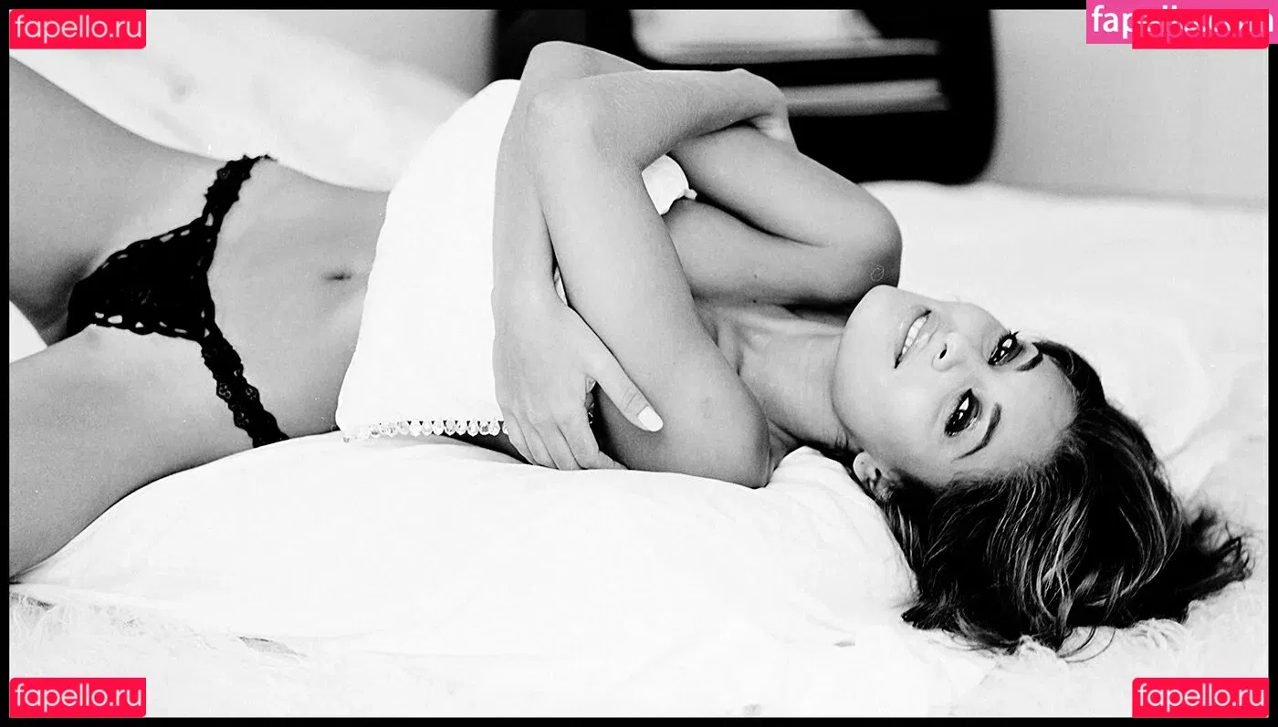 Juliana Paes Onlyfans Photo Gallery 