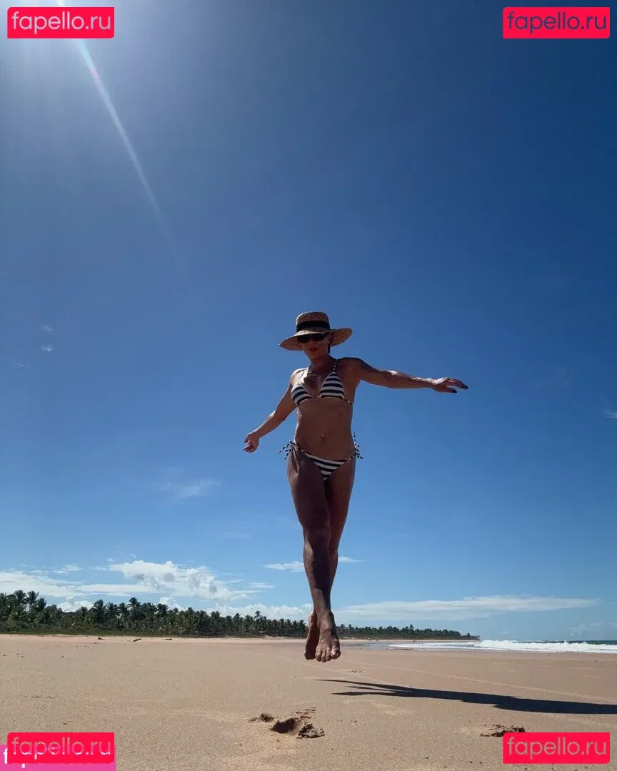 Juliana Paes Onlyfans Photo Gallery 