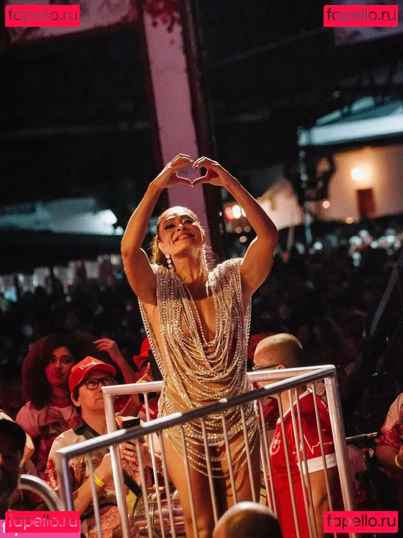 Juliana Paes Onlyfans Photo Gallery 