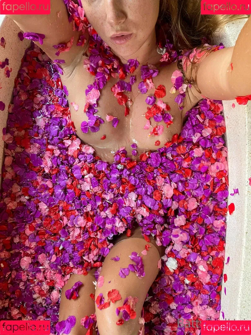 battyredhair Onlyfans Photo Gallery 
