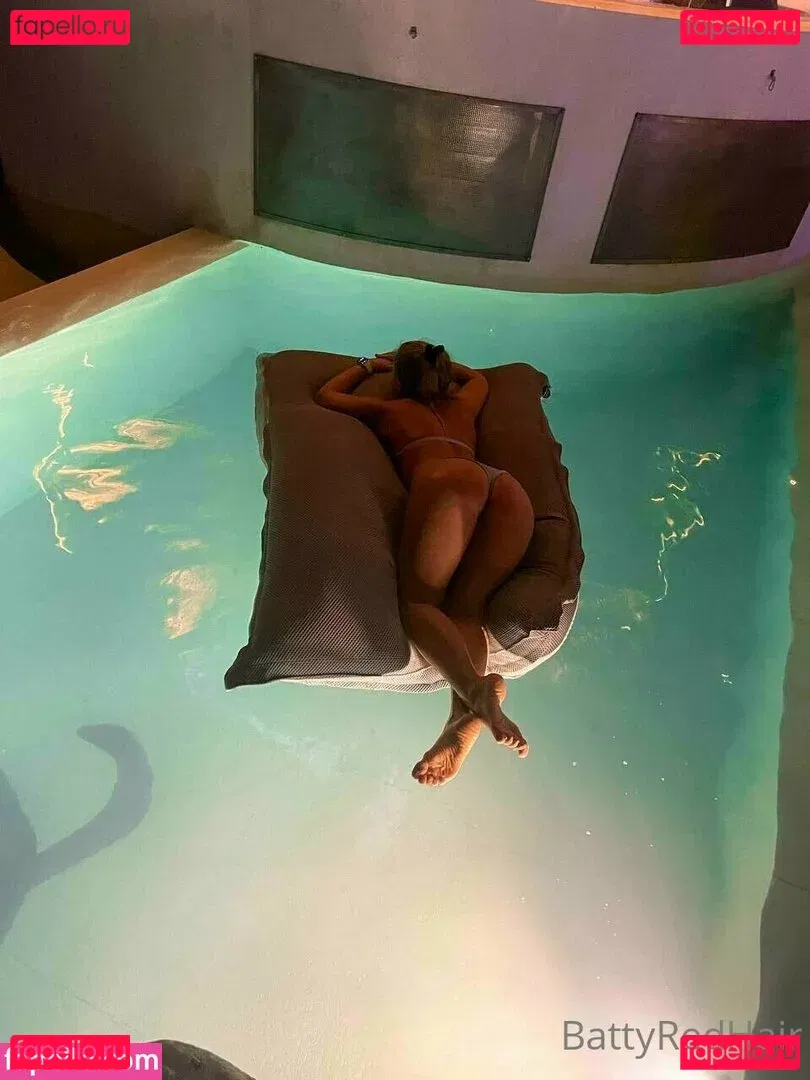 battyredhair Onlyfans Photo Gallery 