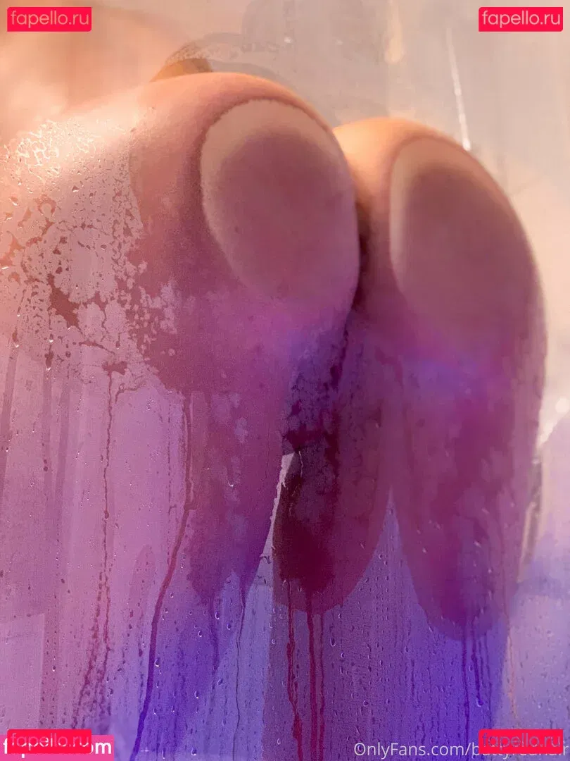 battyredhair Onlyfans Photo Gallery 