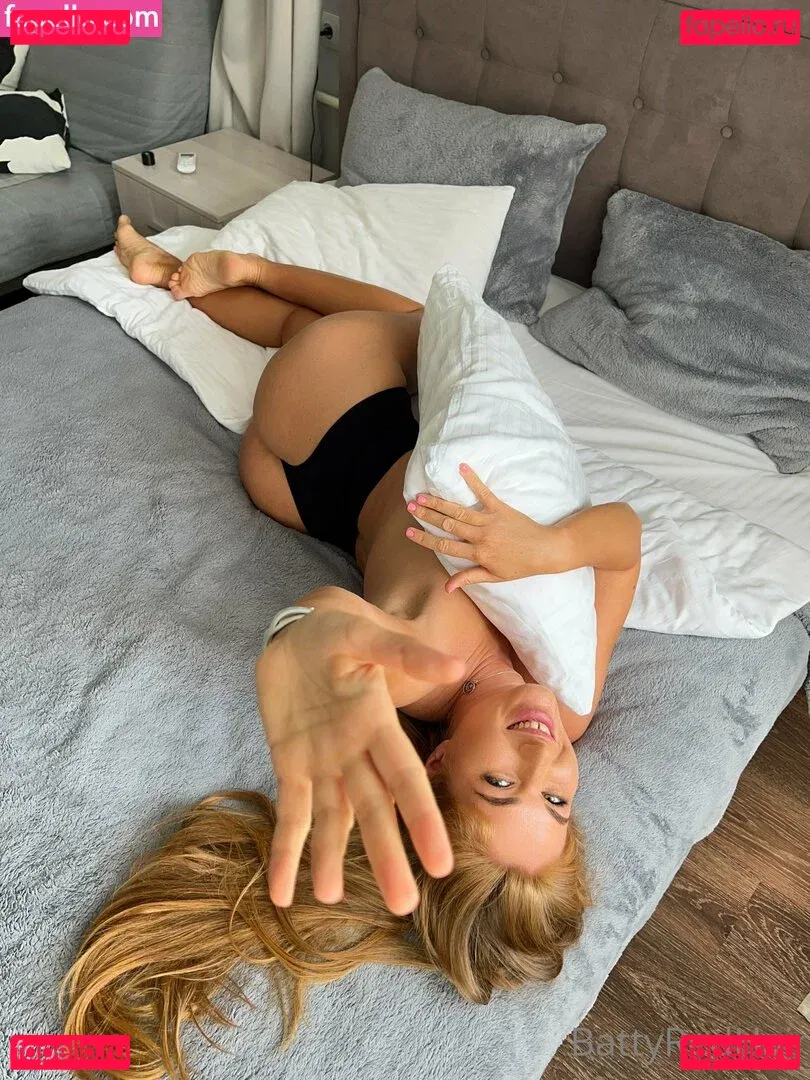 battyredhair Onlyfans Photo Gallery 