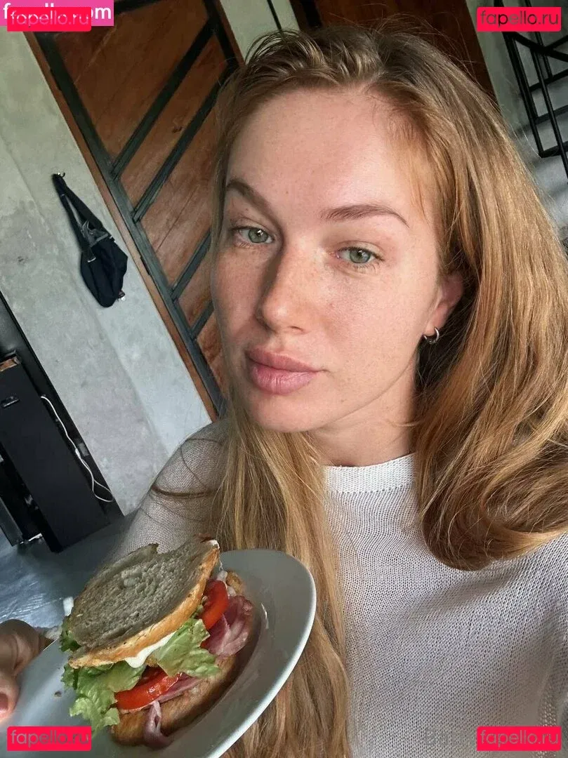 battyredhair Onlyfans Photo Gallery 