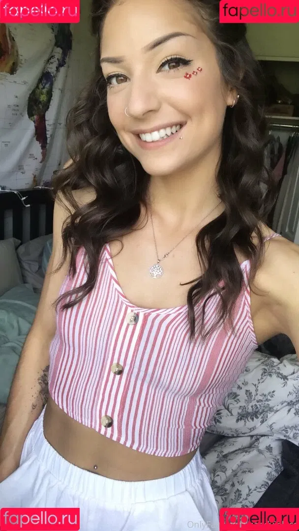 sandyinlacefree Onlyfans Photo Gallery 