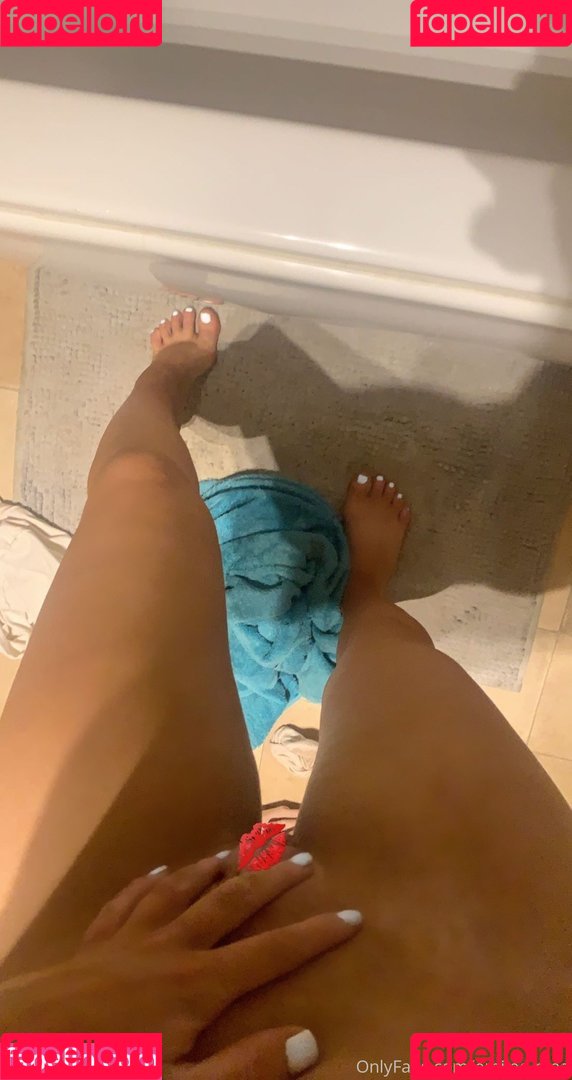 emilee-mae Onlyfans Photo Gallery 