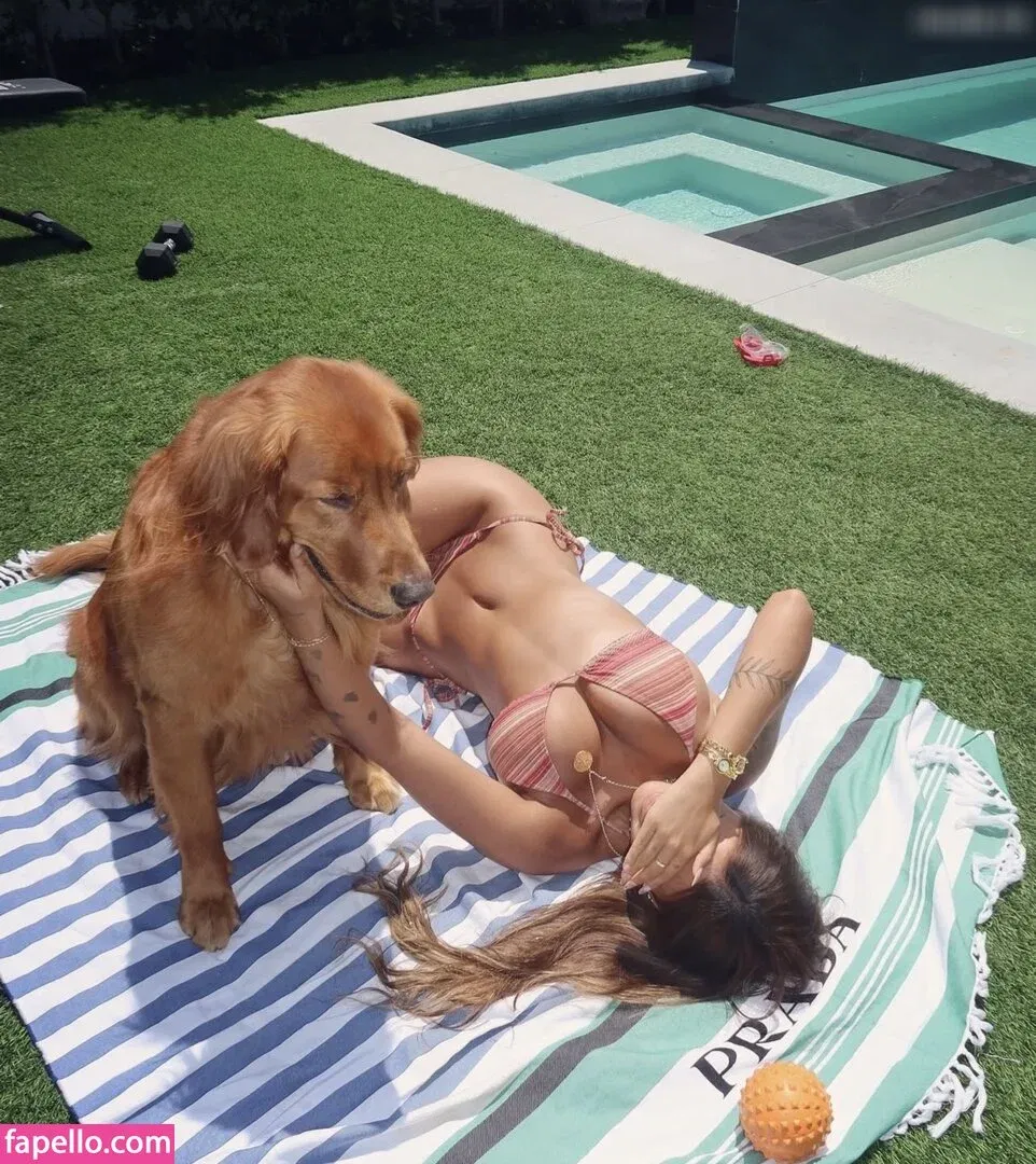 Gabriela Moura Onlyfans Photo Gallery 