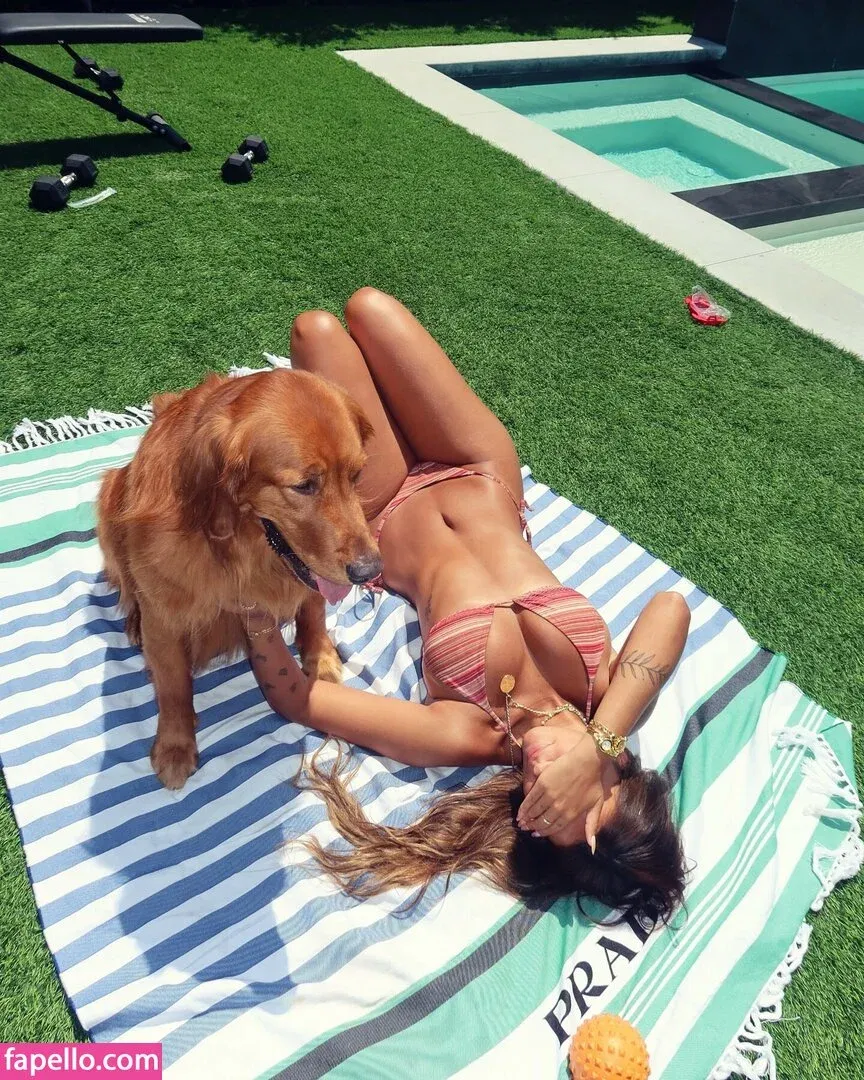 Gabriela Moura Onlyfans Photo Gallery 