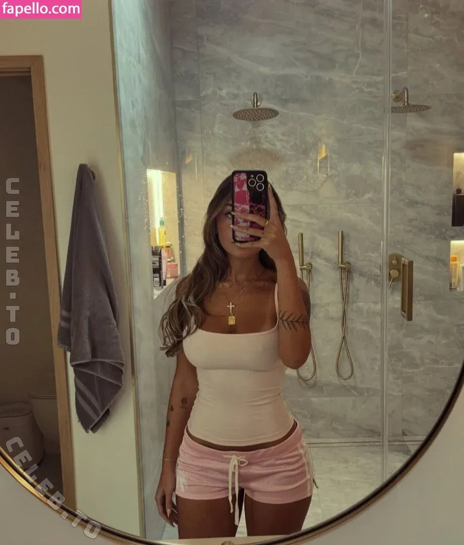 Gabriela Moura Onlyfans Photo Gallery 