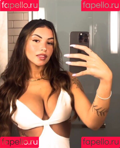 Gabriela Moura Onlyfans Photo Gallery 