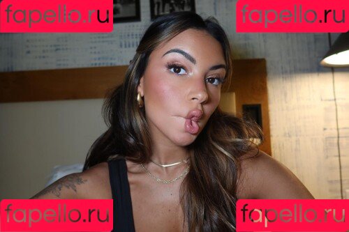 Gabriela Moura Onlyfans Photo Gallery 