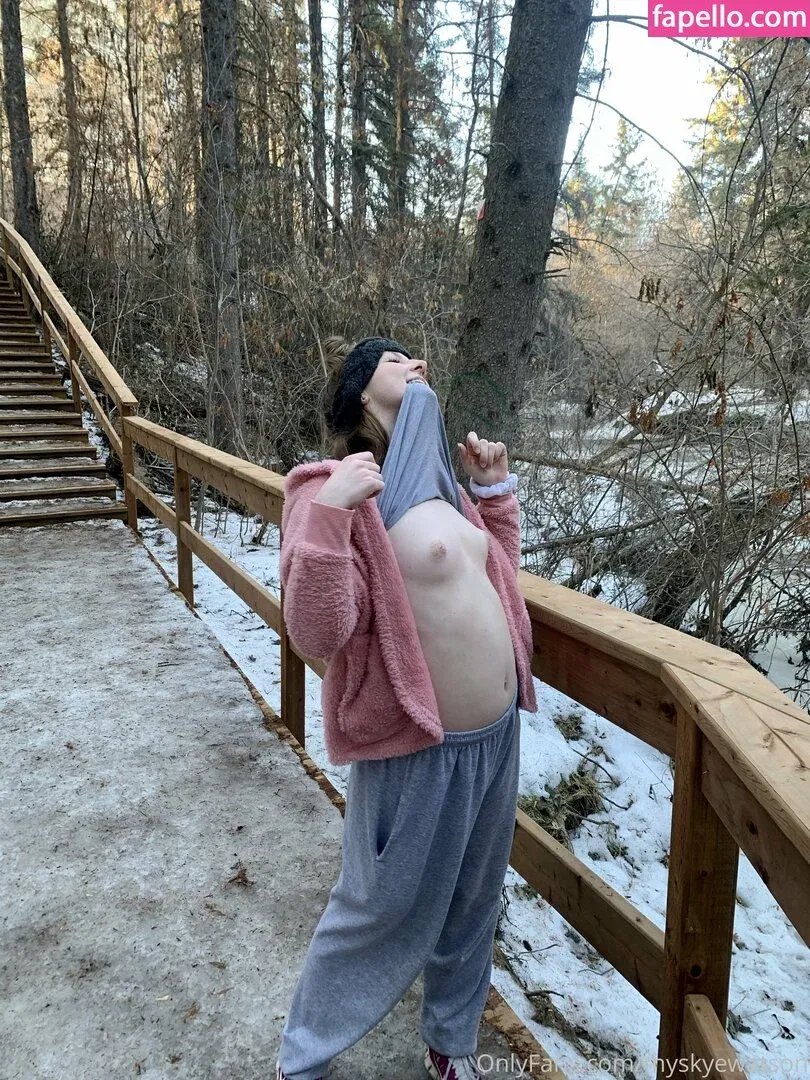 myskyewatson Onlyfans Photo Gallery 