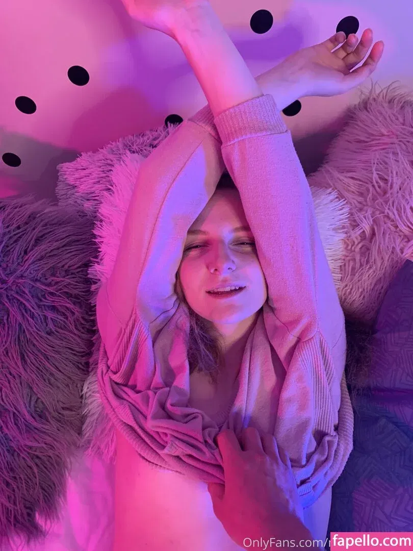 myskyewatson Onlyfans Photo Gallery 