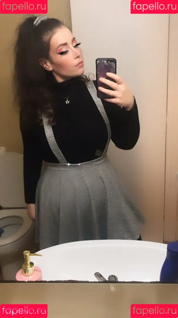 ameliaskye Onlyfans Photo Gallery 
