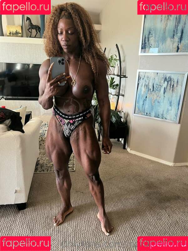 marvelousv Onlyfans Photo Gallery 