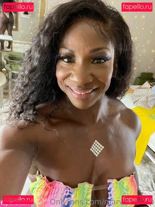 marvelousv Onlyfans Photo Gallery 