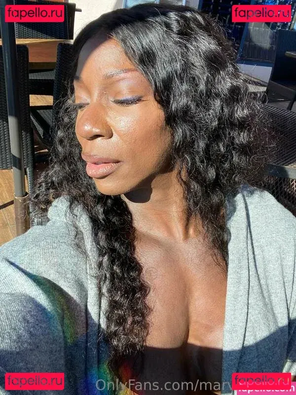 marvelousv Onlyfans Photo Gallery 