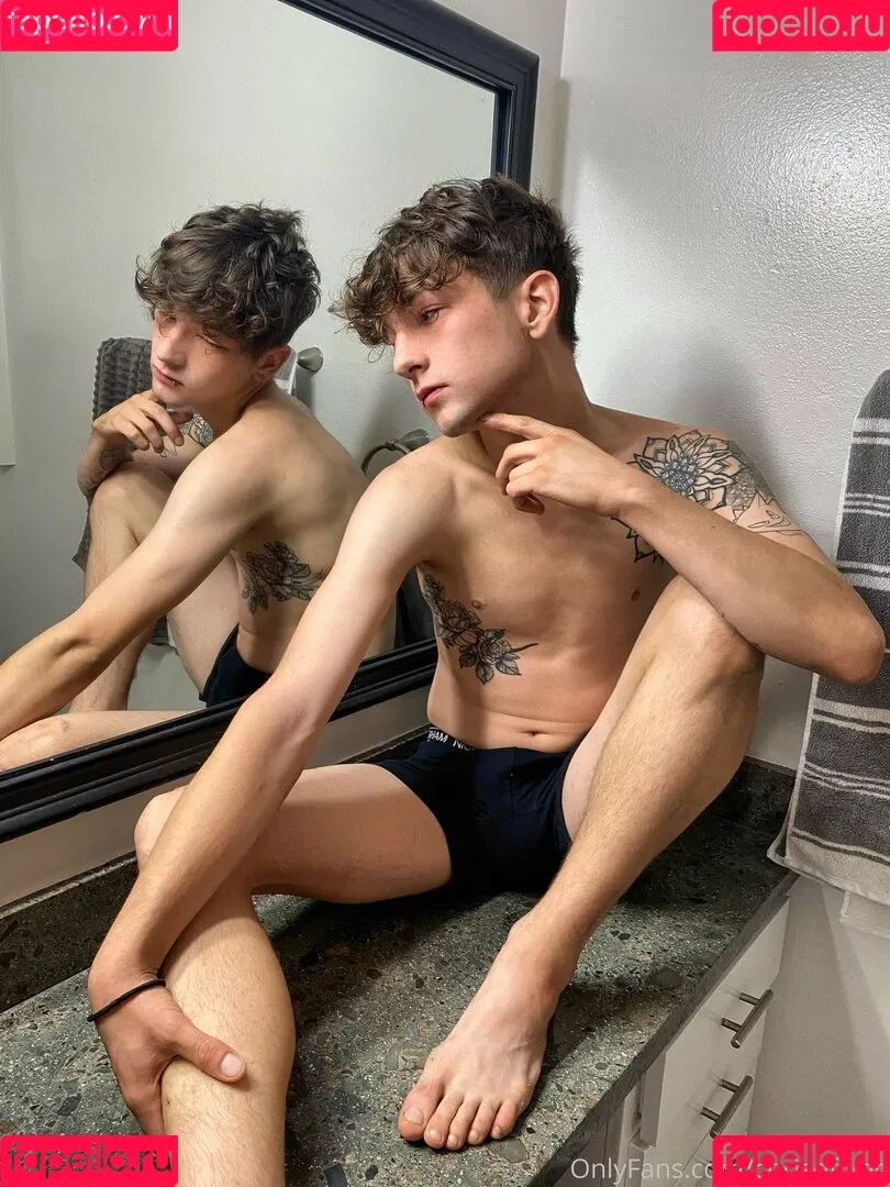 chrisoflyng Onlyfans Photo Gallery 