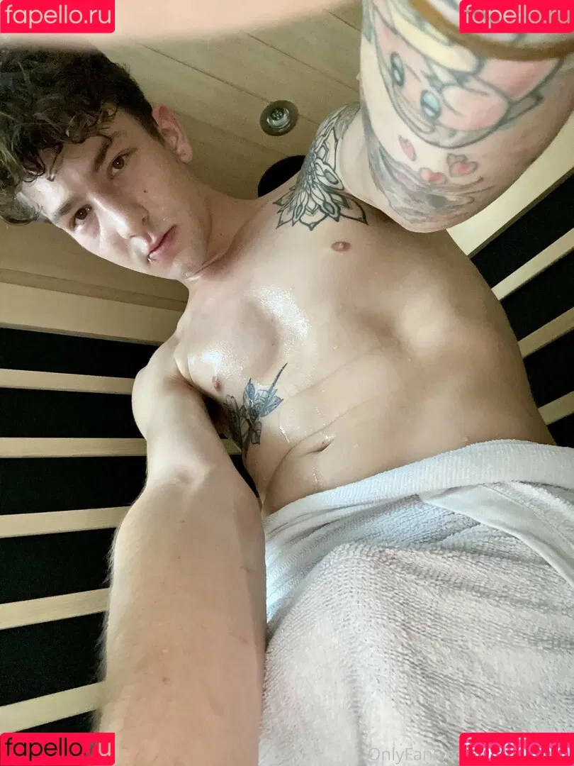 chrisoflyng Onlyfans Photo Gallery 