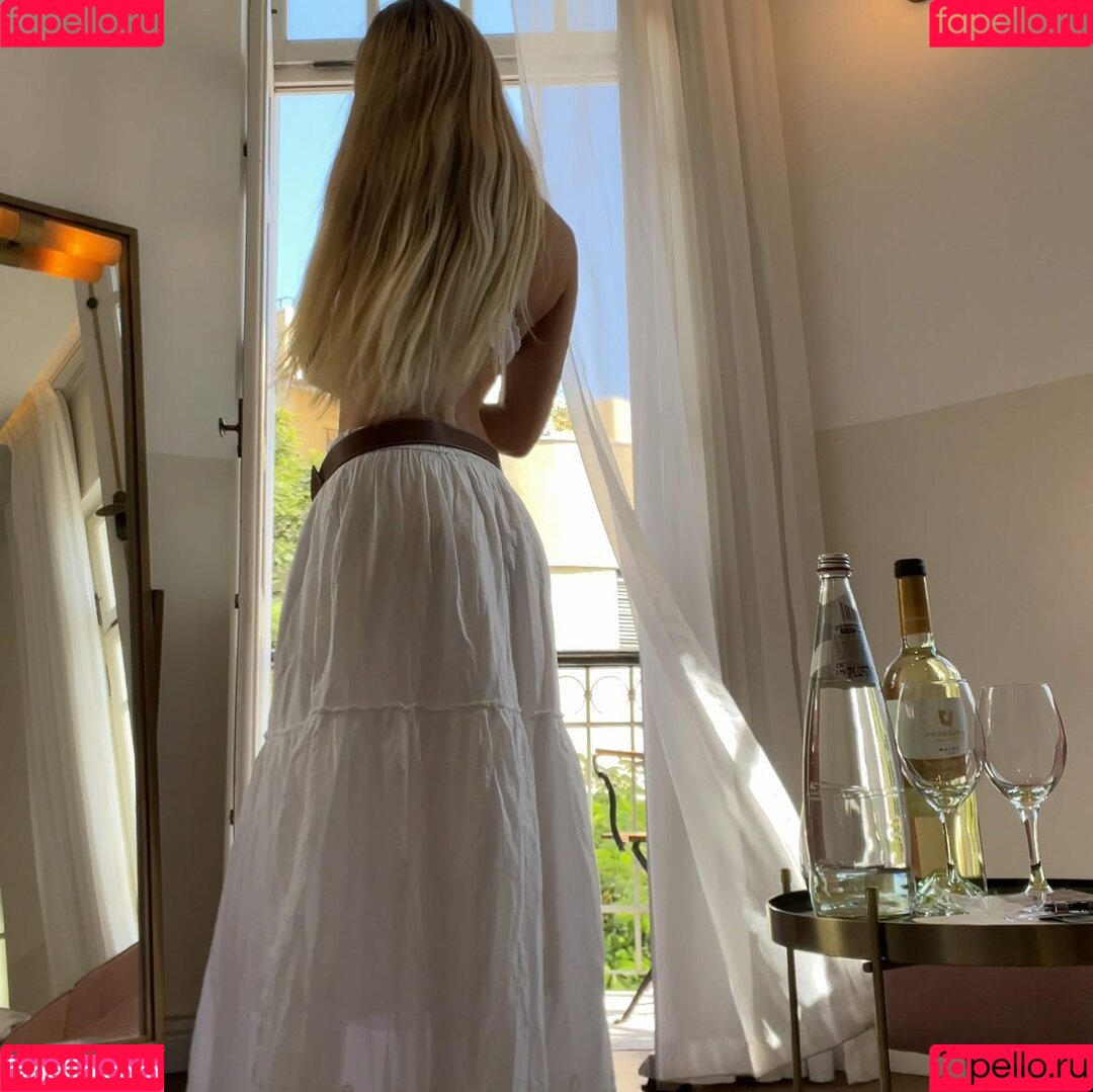 Yumi_0313 Onlyfans Photo Gallery 