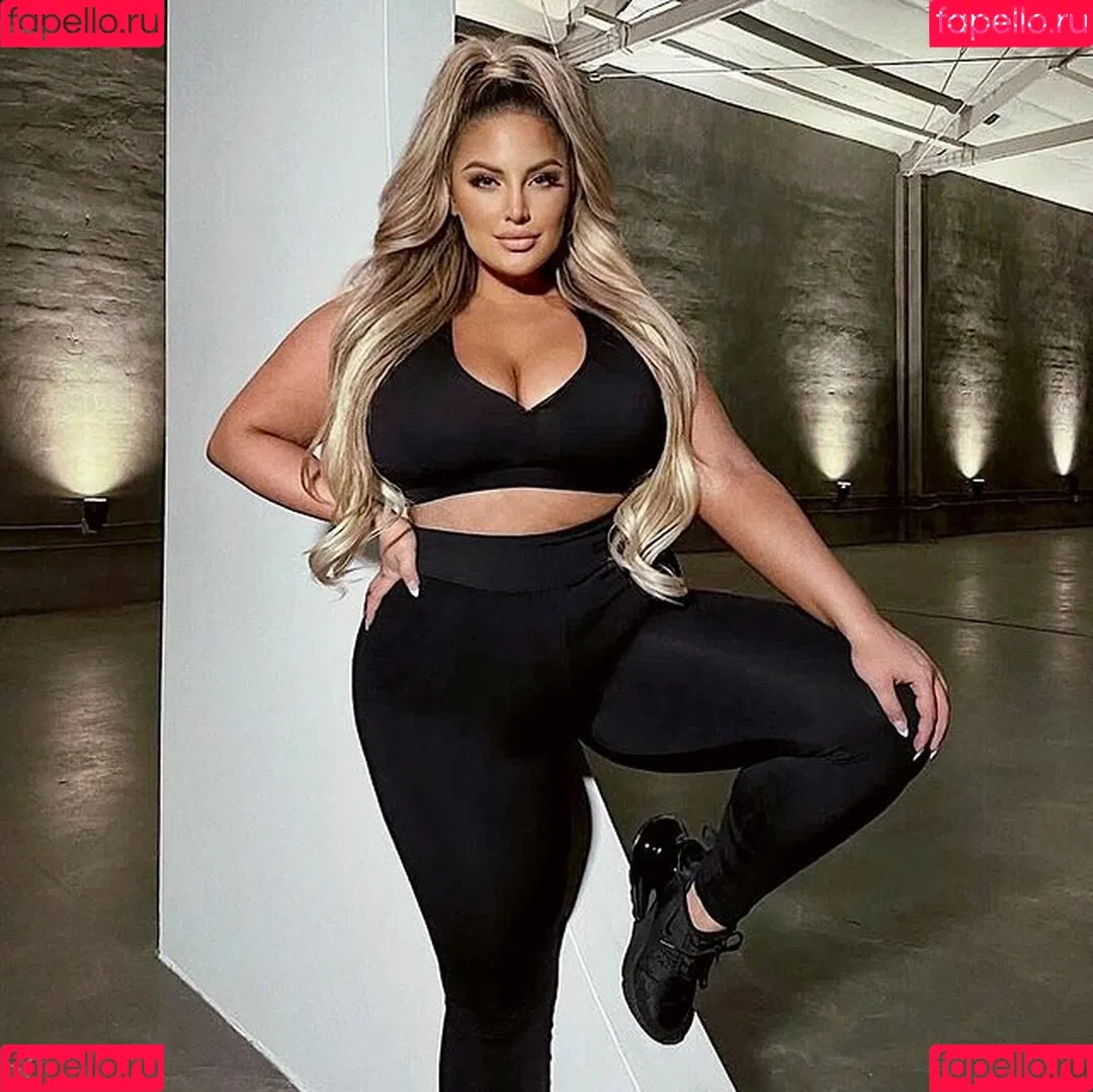 Ashley Alexiss Onlyfans Photo Gallery 