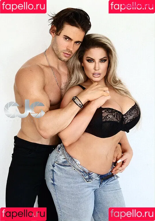 Ashley Alexiss Onlyfans Photo Gallery 