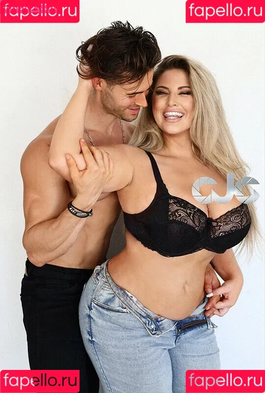 Ashley Alexiss Onlyfans Photo Gallery 
