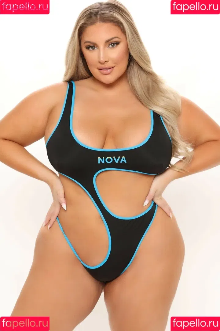 Ashley Alexiss Onlyfans Photo Gallery 