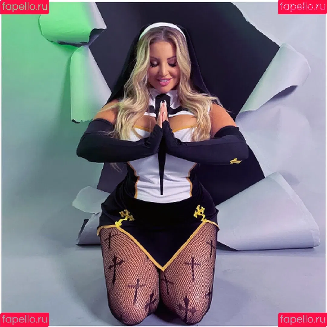 Ashley Alexiss Onlyfans Photo Gallery 