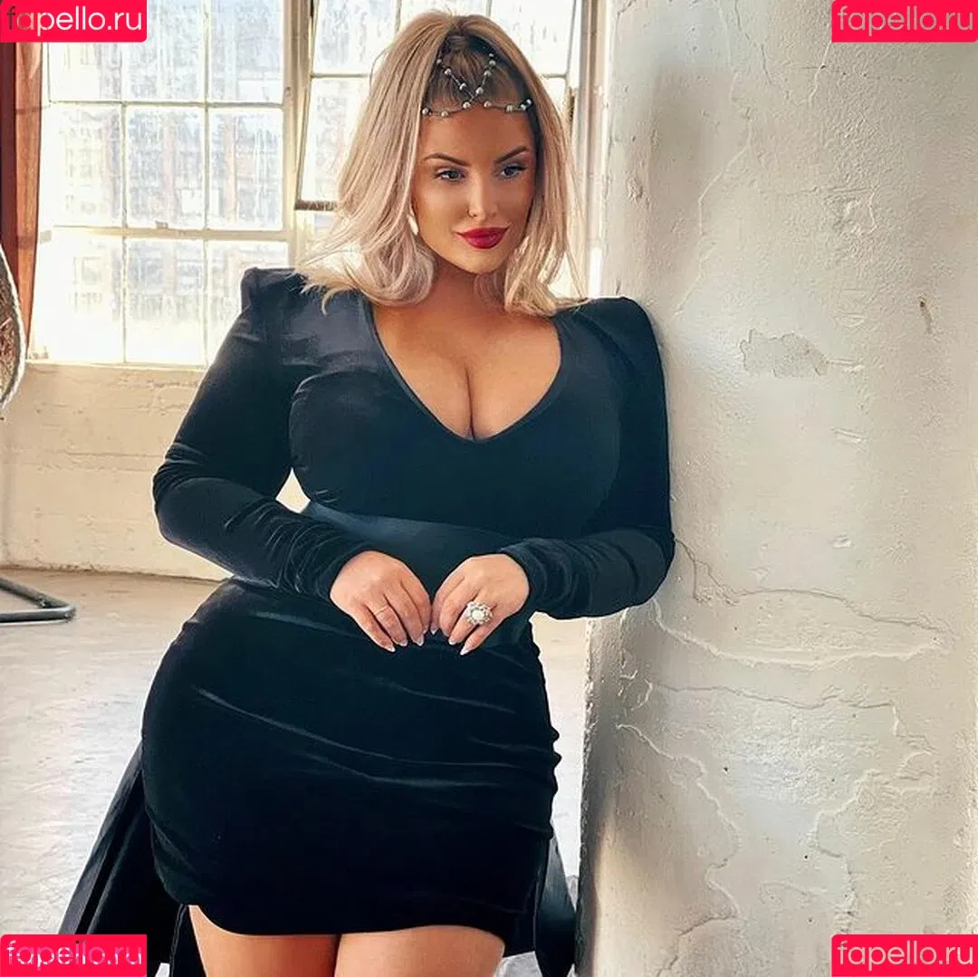 Ashley Alexiss Onlyfans Photo Gallery 