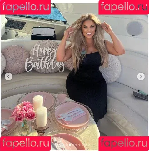 Ashley Alexiss Onlyfans Photo Gallery 