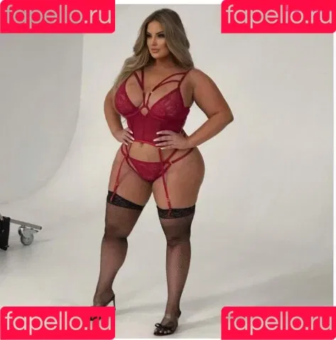 Ashley Alexiss Onlyfans Photo Gallery 