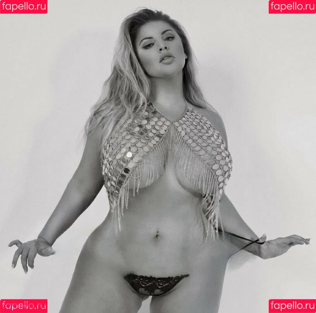 Ashley Alexiss Onlyfans Photo Gallery 