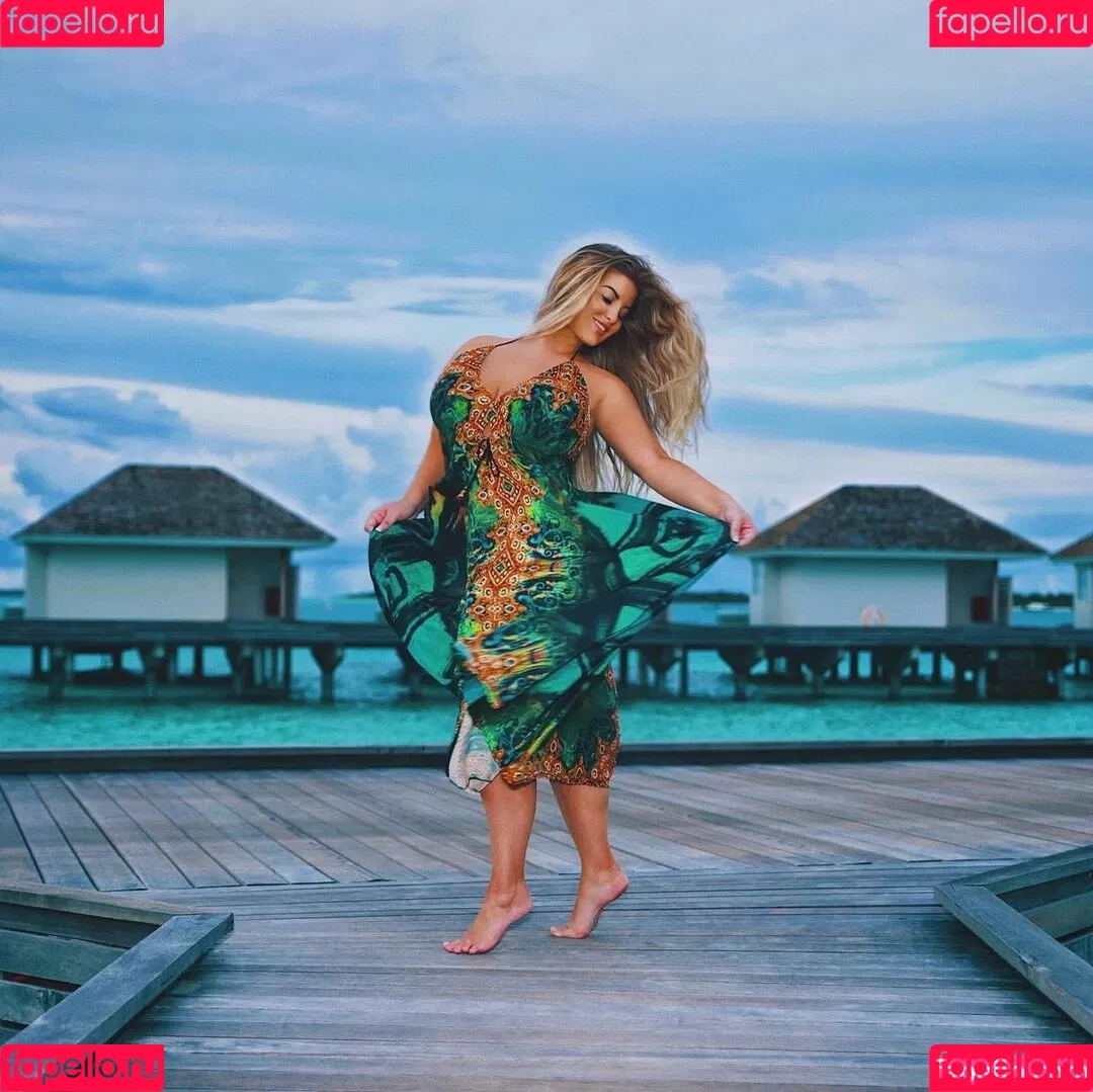 Ashley Alexiss Onlyfans Photo Gallery 