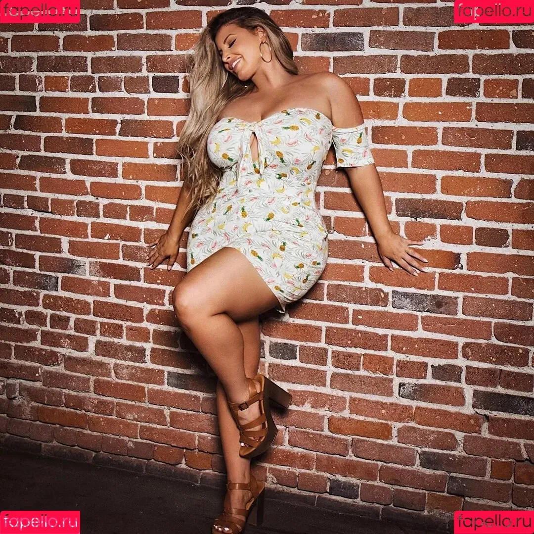 Ashley Alexiss Onlyfans Photo Gallery 