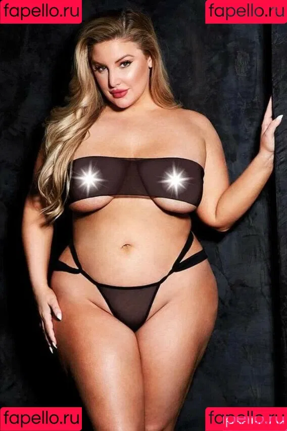 Ashley Alexiss Onlyfans Photo Gallery 