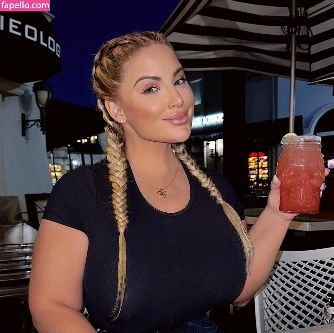 Ashley Alexiss Onlyfans Photo Gallery 