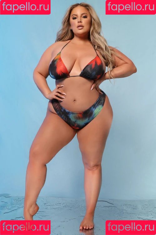Ashley Alexiss Onlyfans Photo Gallery 