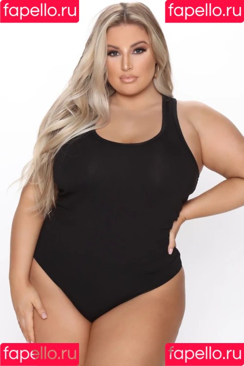 Ashley Alexiss Onlyfans Photo Gallery 