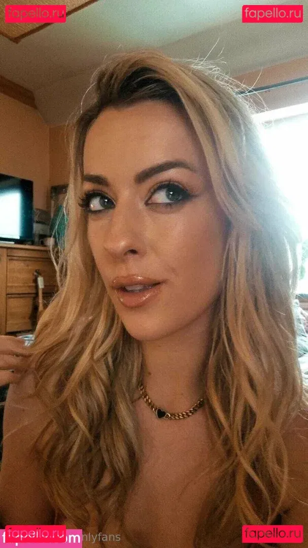 rosabrighid Onlyfans Photo Gallery 