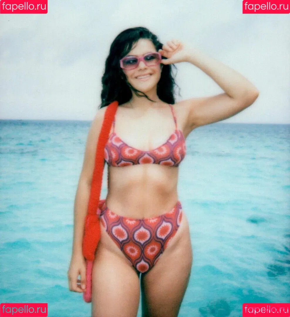 Maisa Silva Onlyfans Photo Gallery 